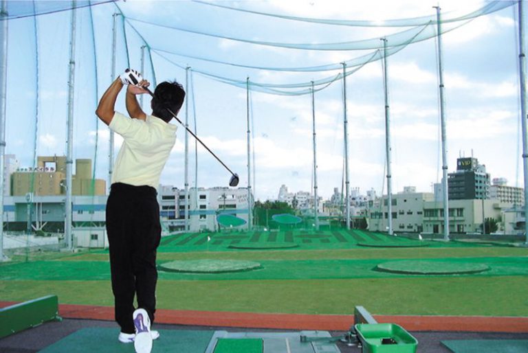 波之上ゴルフ練習場